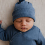 babymuts rib blauw - babymutsje blauw - baby muts jongen