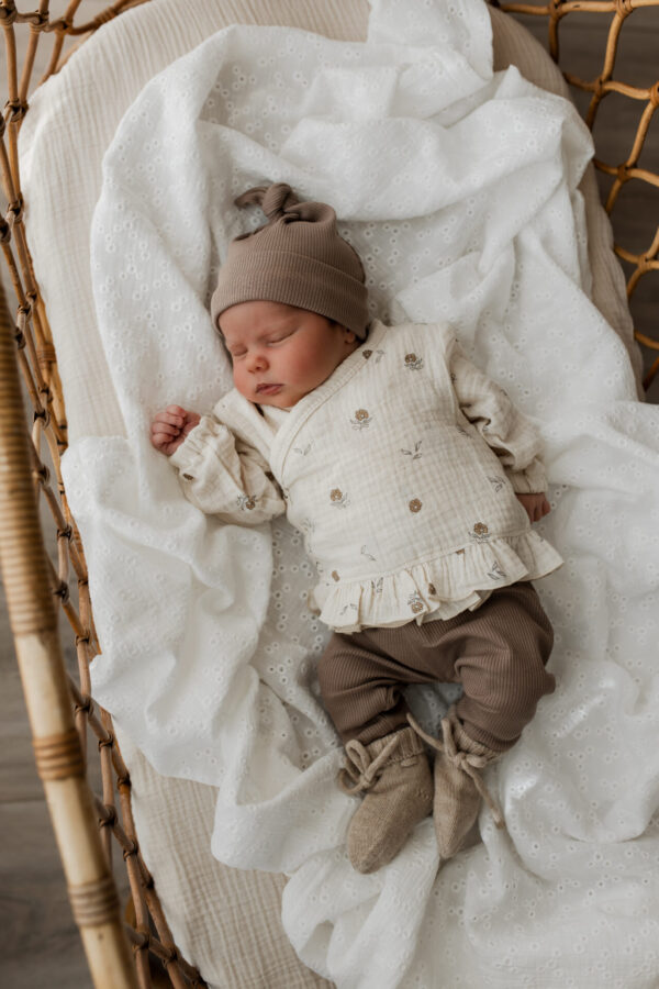 Overslagshirt meisje - ruffle shirt meisje - ruffle babykleding - geboorte pakje - newborn kleding meisje - babymeisje - geboortepakje - geboorte pakje meisje