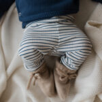 broekje streep blauw - broekje stripes blauw - babybroekje blauw - babybroekje jongens