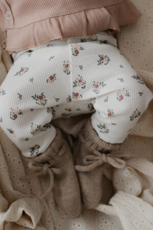 broekje rib mini bloemen - babybroekje bloemen - baby meisjes kleding - newborn broekje - newborn broekje bloemen - geboortepakje meisje