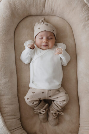 Combi set | Broekje + mutsje | Rib hartjes naturel